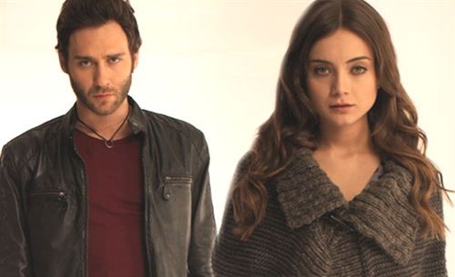 Bir Aşk Hikayesi Sezon 1 Fotoğrafı