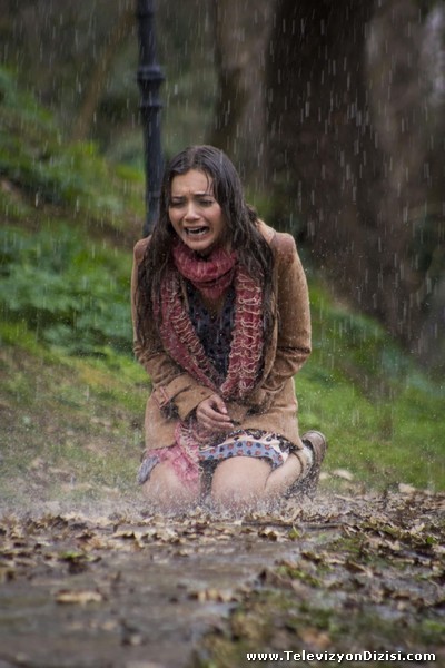 Bir Aşk Hikayesi Sezon 1 Fotoğrafı