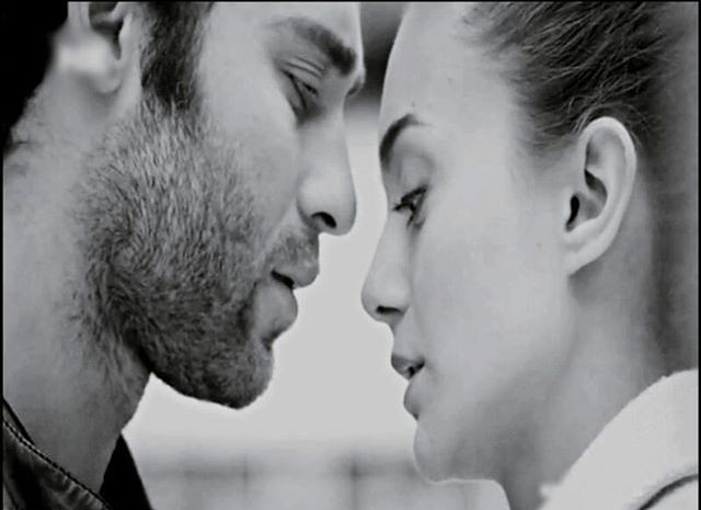 Bir Aşk Hikayesi Sezon 1 Fotoğrafı