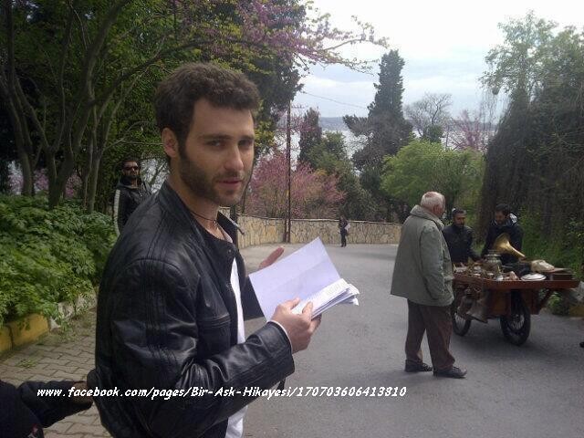 Bir Aşk Hikayesi Sezon 1 Fotoğrafı