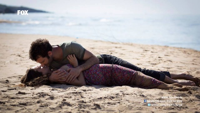 Bir Aşk Hikayesi Sezon 1 Fotoğrafı