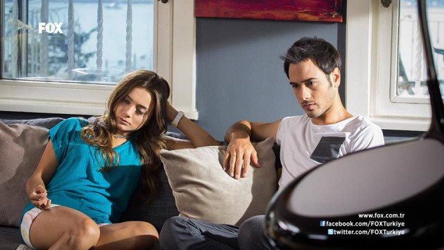 Bir Aşk Hikayesi Sezon 1 Fotoğrafı