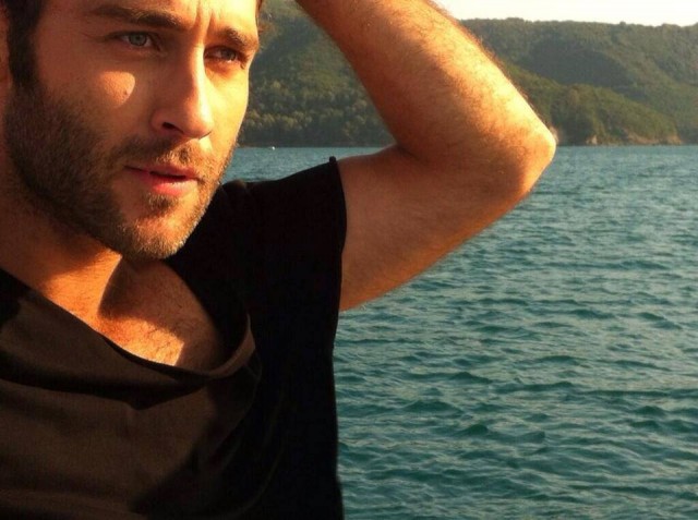 Bir Aşk Hikayesi Sezon 1 Fotoğrafı