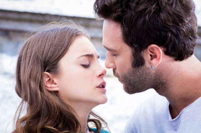 Bir Aşk Hikayesi Sezon 1 Fotoğrafı