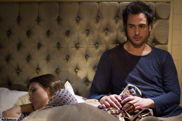 Bir Aşk Hikayesi Sezon 1 Fotoğrafı