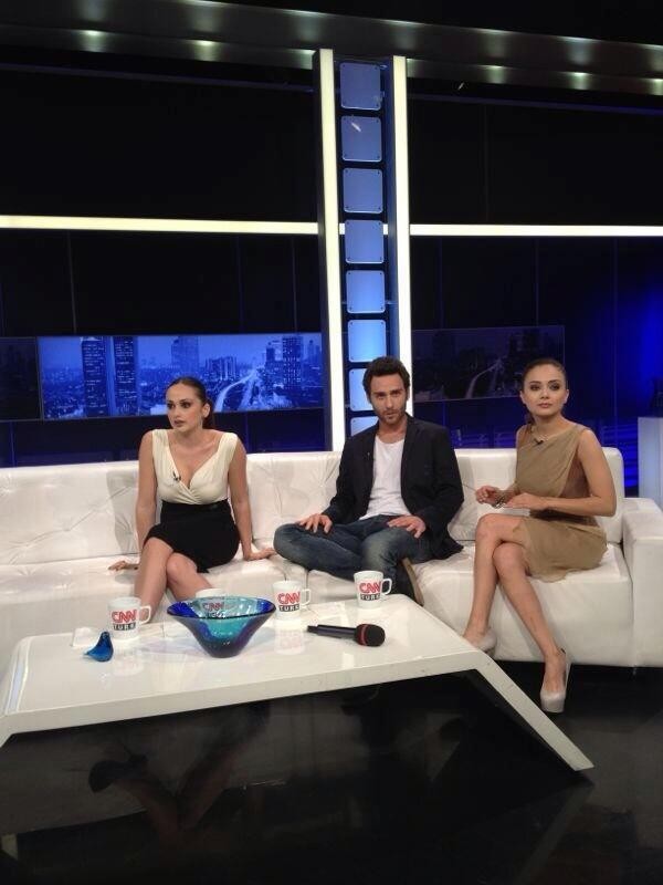 Bir Aşk Hikayesi Sezon 1 Fotoğrafı