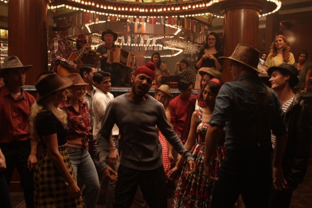 Koş Milkha Koş Fotoğrafı