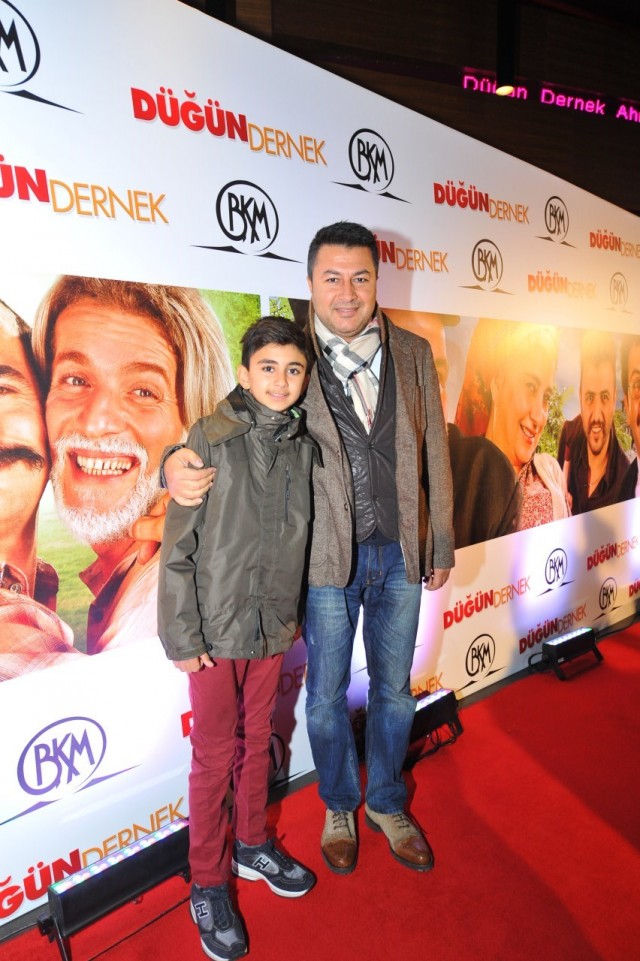 Düğün Dernek Fotoğrafı