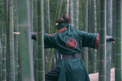 Parlayan Hançerler Fotoğrafı