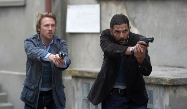 Silahlı Eller fotoğrafı