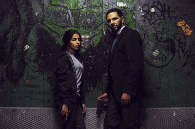 Silahlı Eller fotoğrafı