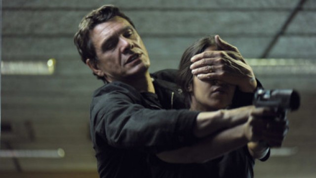 Silahlı Eller fotoğrafı