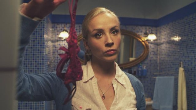 Erkeğin Derdi Ceviz Kırmak Fotoğrafı