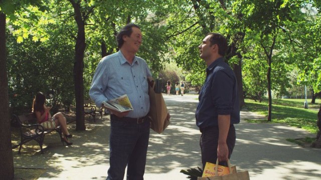 Erkeğin Derdi Ceviz Kırmak Fotoğrafı