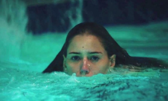 Kırılmanın Eşiğinde Fotoğrafı