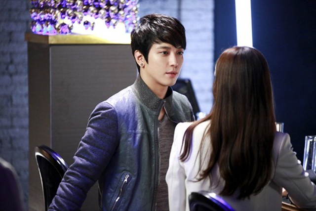 Marry Him If You Dare Fotoğrafı