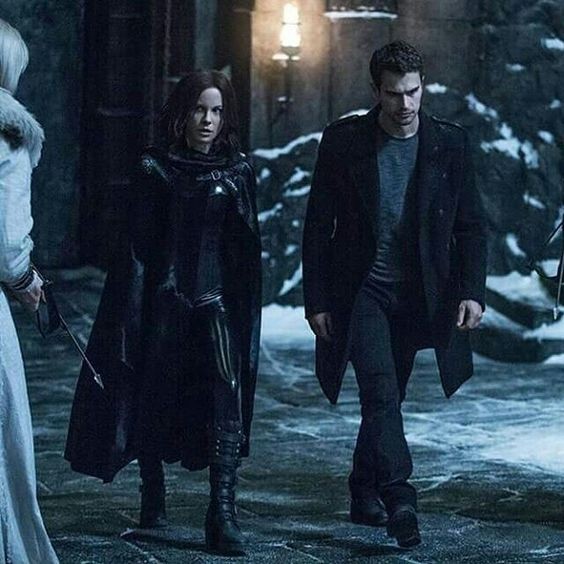 Karanlıklar Ülkesi: Kan Savaşları Fotoğrafı