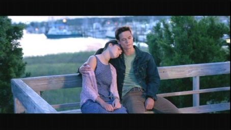 Uzaktaki Anılar Fotoğrafı