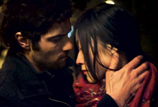 Love and Bruises Fotoğrafı