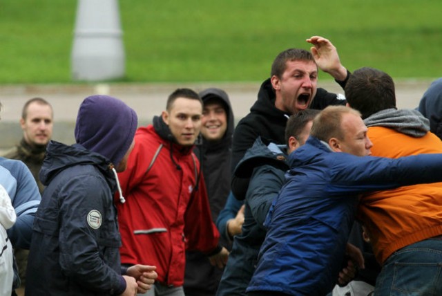 Kicking Off Fotoğrafı