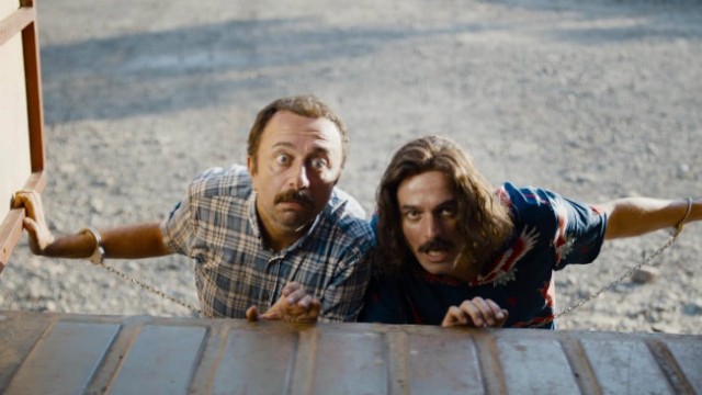 Sen Sağ Ben Selamet Fotoğrafı