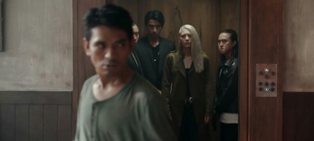 The Night Comes For Us Fotoğrafı