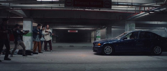 The Night Comes For Us Fotoğrafı