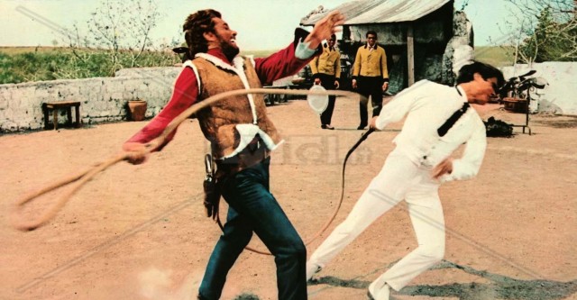 Kırbaç Altında Fotoğrafı