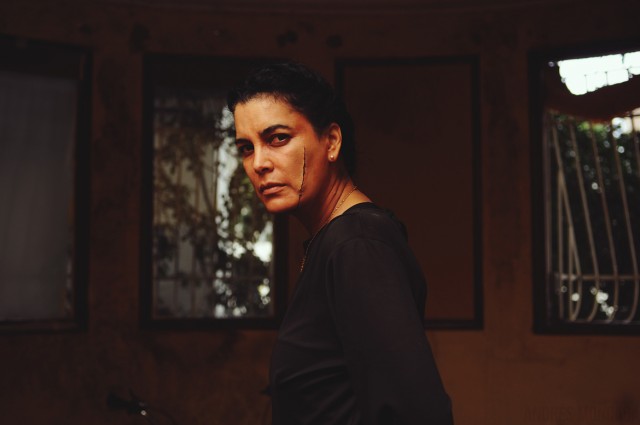 Araftaki Ev Fotoğrafı