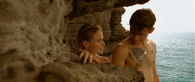 Naked As We Came fotoğrafı