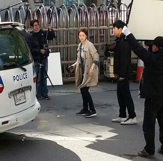 Etrafın Sarıldı Fotoğrafı