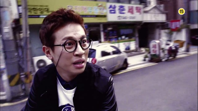 Etrafın Sarıldı Fotoğrafı