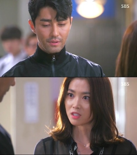 Etrafın Sarıldı Fotoğrafı