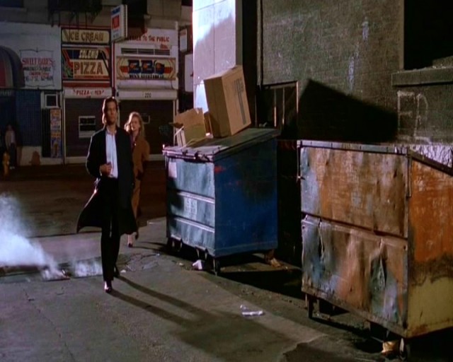 İki Erkek Bir Kadın fotoğrafı