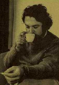 Kurmaca Dünyanın İpliğinde Bir Koza fotoğrafı