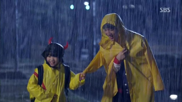 God’s Gift – 14 Days Fotoğrafı