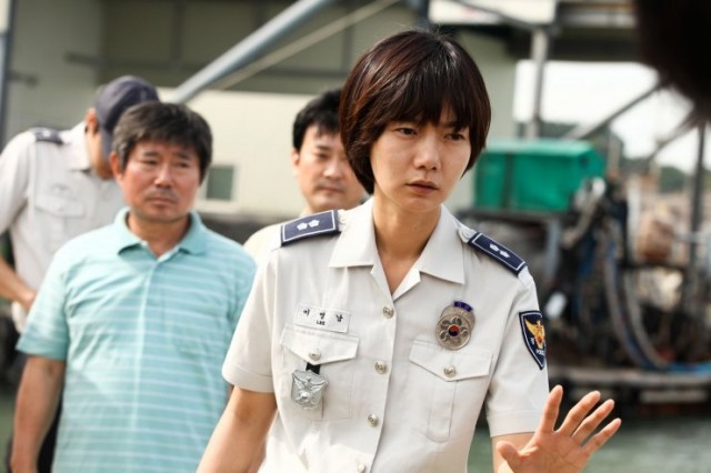 A Girl at My Door Fotoğrafı