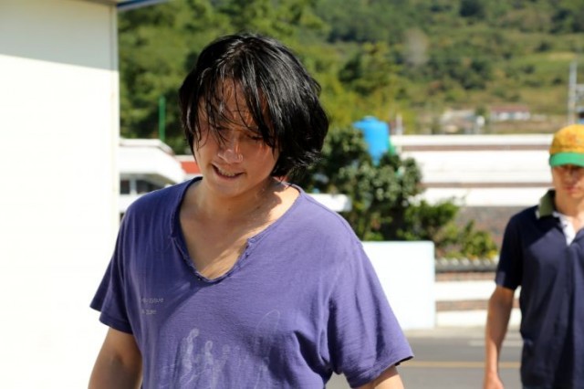 A Girl at My Door Fotoğrafı