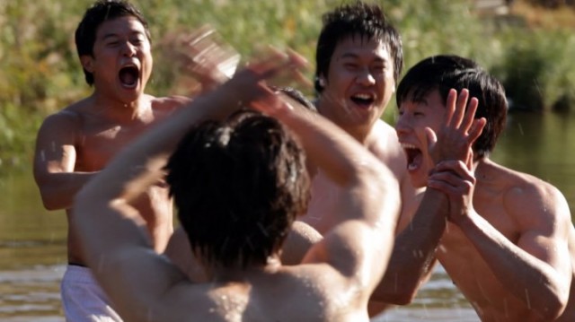 All Bark No Bite Fotoğrafı