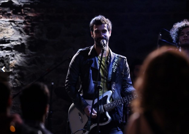 Poyraz Karayel fotoğrafı