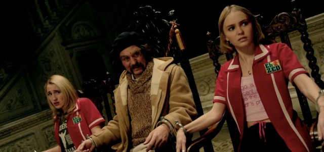 Yoga Hosers fotoğrafı