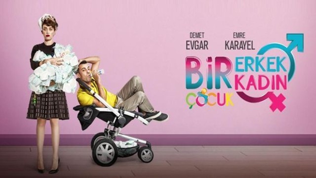 1 Kadın 1 Erkek 1 Çocuk fotoğrafı