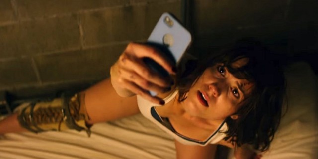 Cloverfield Yolu No: 10 Fotoğrafı