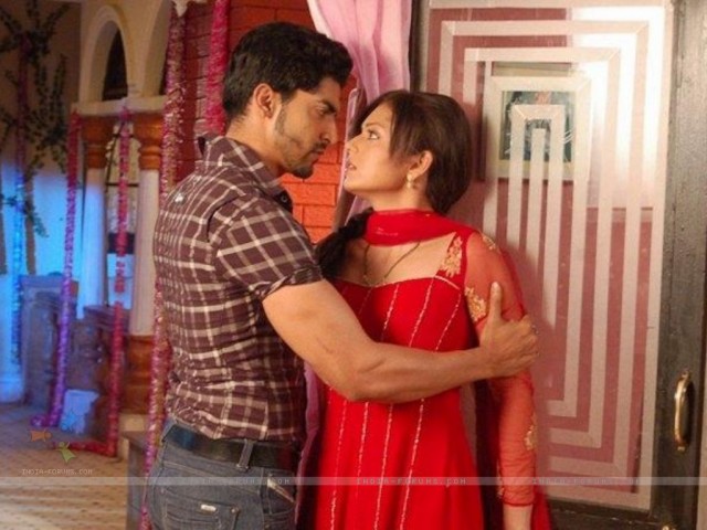 Geet - Hui Sabse Parayi fotoğrafı