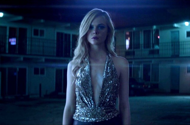 Neon Şeytan Fotoğrafı