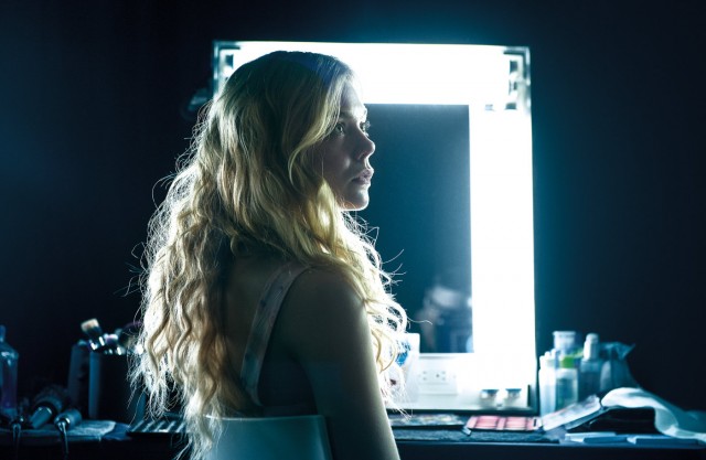 Neon Şeytan Fotoğrafı