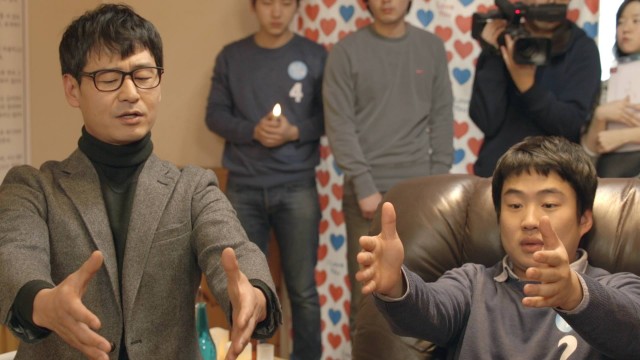 Flirty Boy and Girl Fotoğrafı