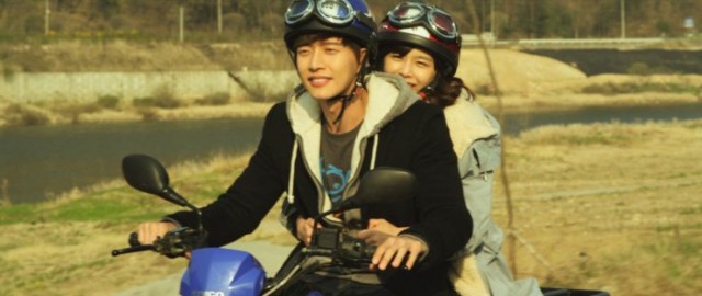 Snow Is on the Sea Fotoğrafı