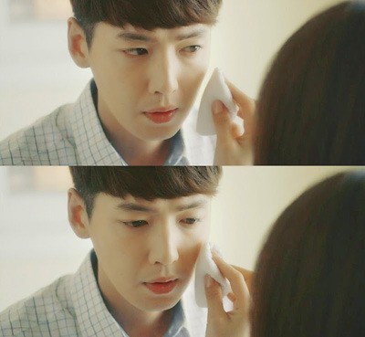 Falling For Innocence Fotoğrafı