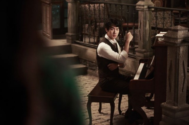 Love, Lies Fotoğrafı